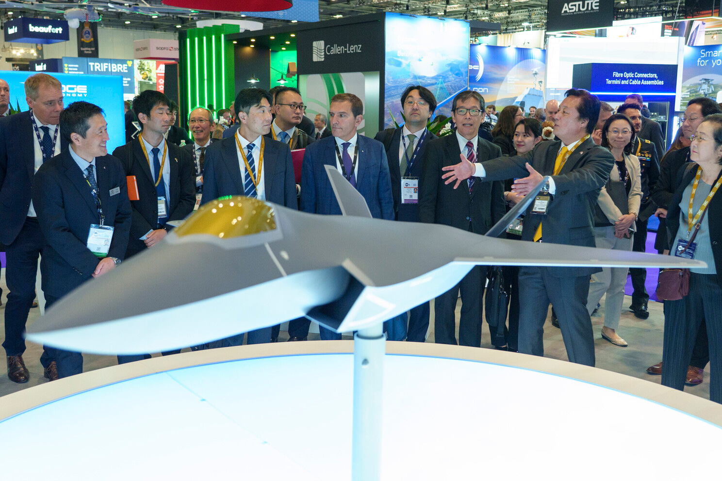 Mr Kenji Wakamiya, Japanese Senior Adviser to the Minister of Defense, visits the GCAP-Edgewing stand at DSEI UK